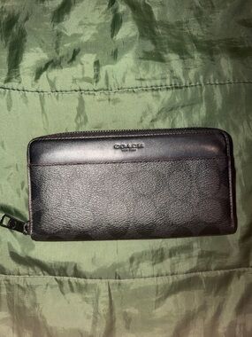 Coach Black Leather Zip-Around Wallet for Men